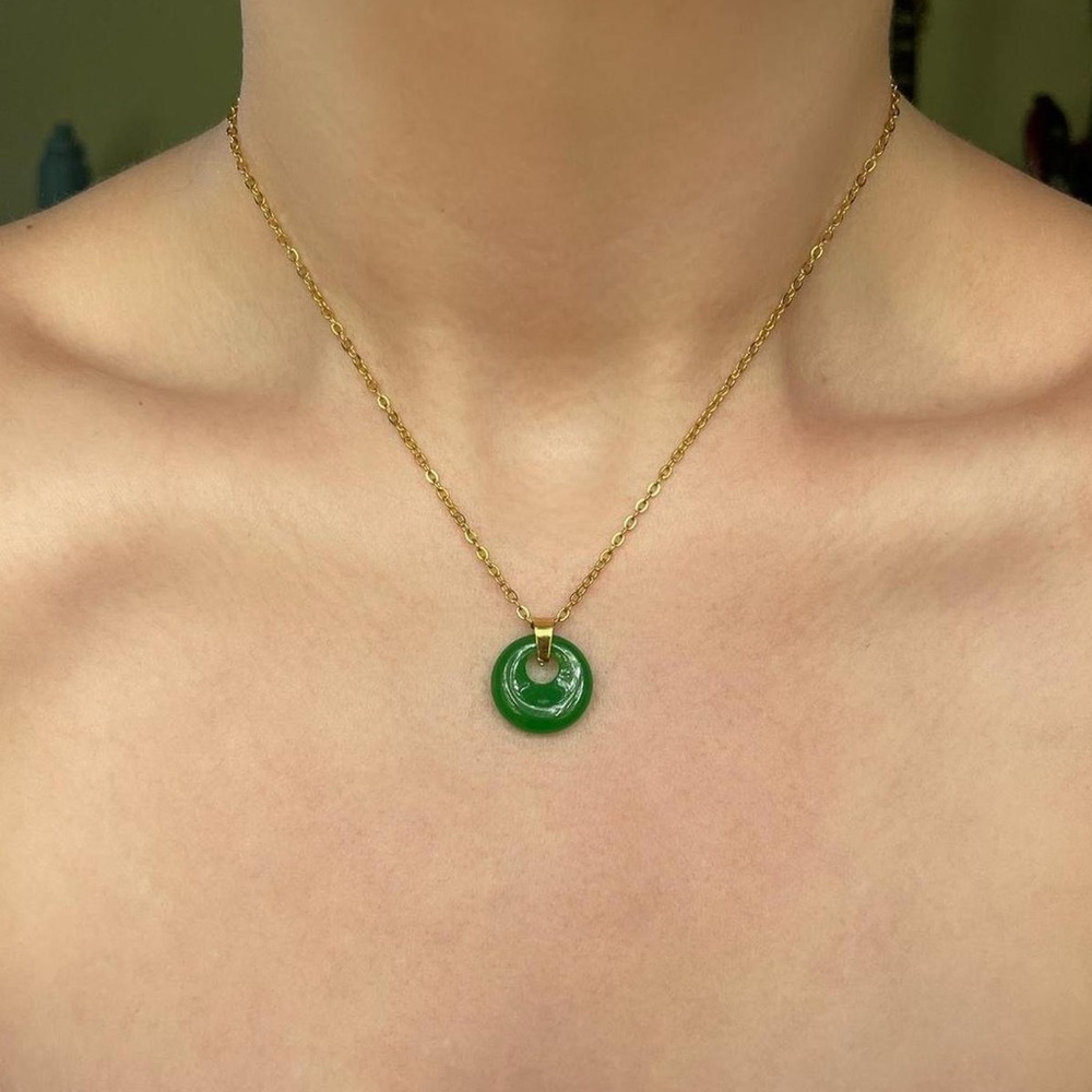 Gold-tone Green Malaysian Jade Crystal Pendant Necklace